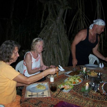 Ravana - Beach Cabanas Hikkaduwa Extérieur photo