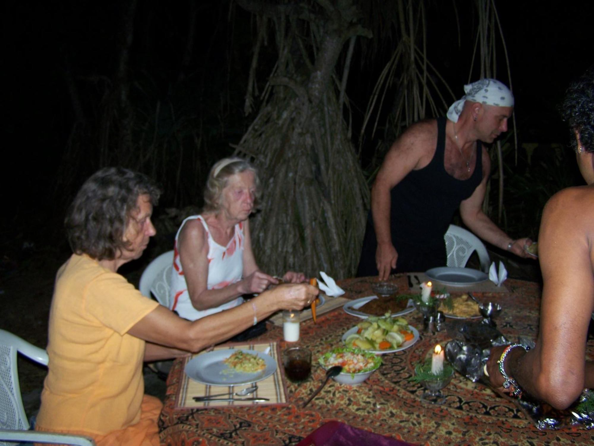 Ravana - Beach Cabanas Hikkaduwa Extérieur photo