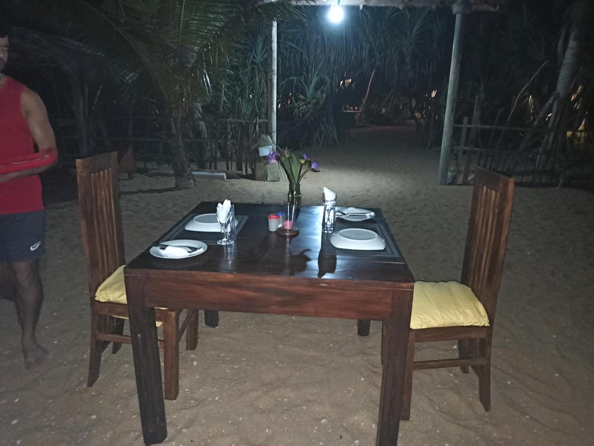 Ravana - Beach Cabanas Hikkaduwa Extérieur photo